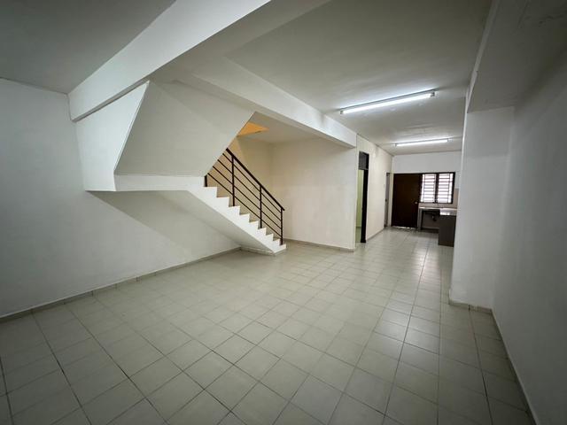 Taman Scientex Double Storey Terrace House 4bed Pasir Gudang Johor