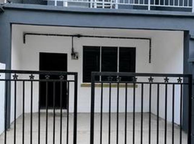 Taman Scientex Kelapa Sawit Kulai Renovated Unit Full Loan 100