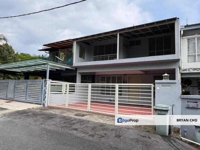Taman Saga Emas