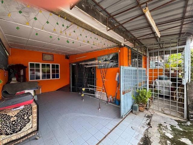 TAMAN SAGA RENOVATED 1 Loteng Bebas banjir