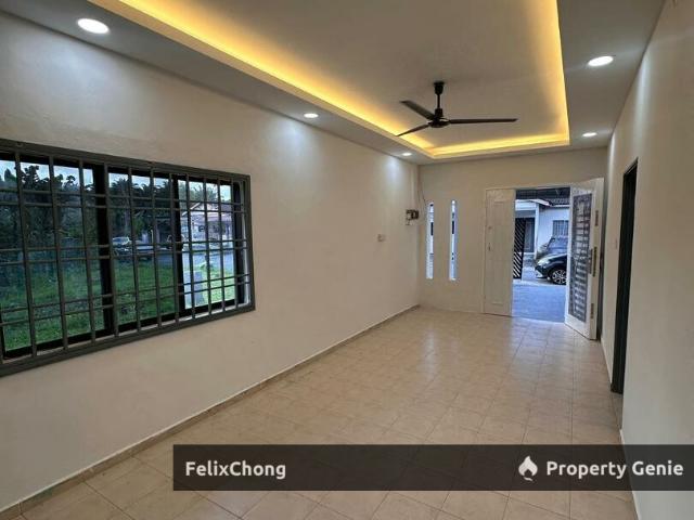 Taman Saga 1 Sty Terrace Corner Lot,Jalan Saga,Kulai,Renovated,Extend
