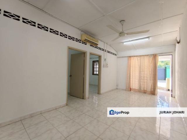Taman Salak Selatan