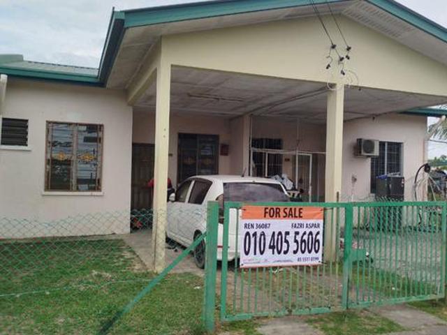 Taman sayang Below Market value