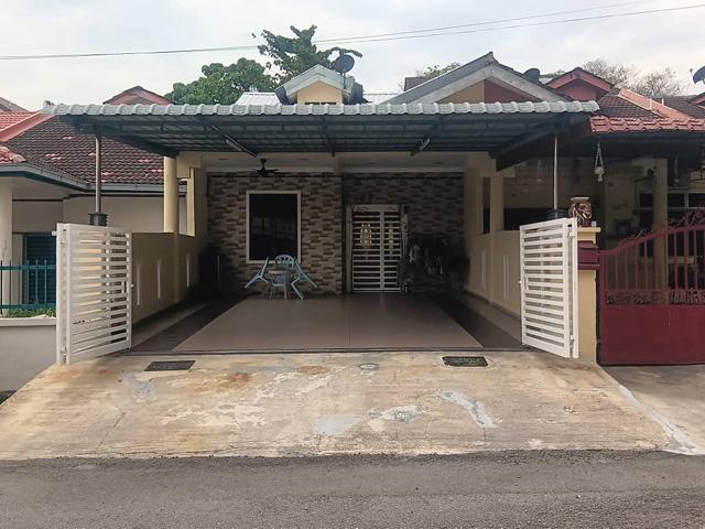 Taman Semarak 2 Nilai Fully furnished Non Bumi lot