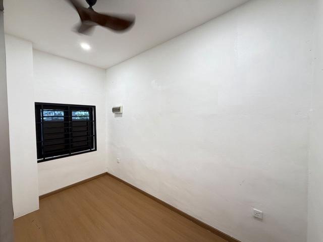 Taman Sentosa Johor bahru 5beds Single Sty House For RENT