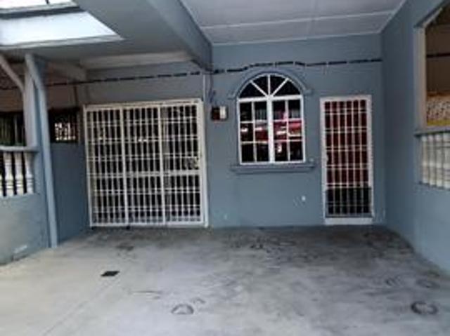 Taman Sentosa Laksamana2 Storey Terrace House for Rent at Klang