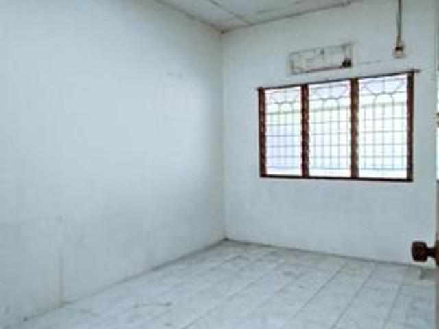 Taman sentosa Single Storey House For sale fully extended behind