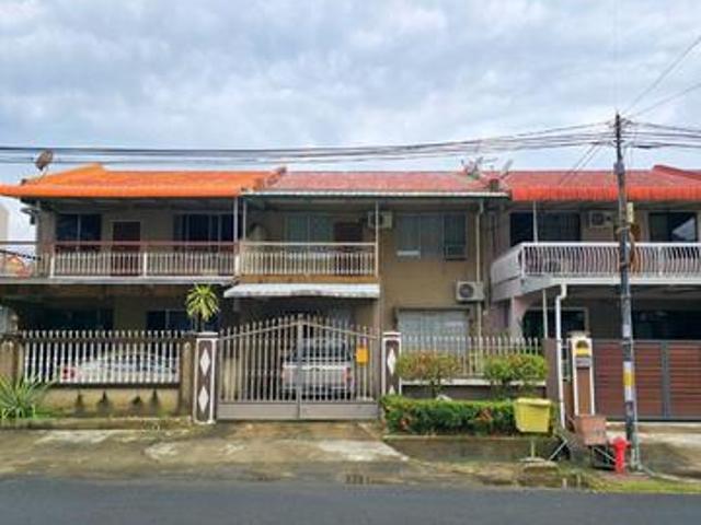 Taman Sentosa 2 Storey Terrace Mile 25