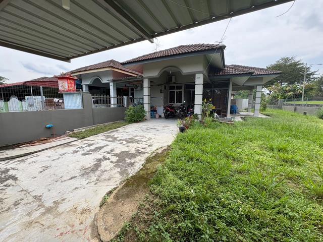 Taman Senai Utama 3 Super Big Single Storey Corner Lot House For Sale