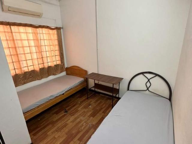Taman Sea, Room to RENT