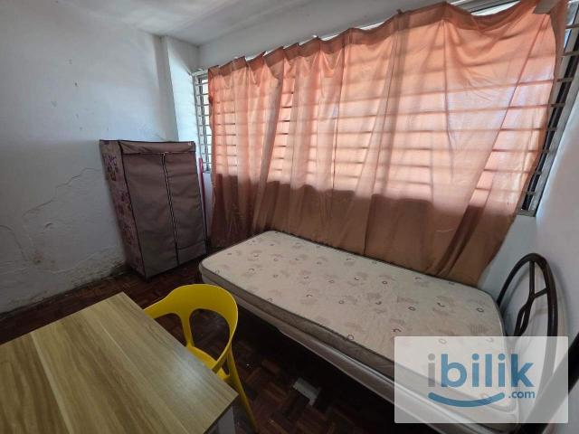 Taman SEA Room at RM420 | Easy PJ Access