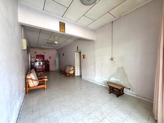 Taman Segamat Baru Segamat single storey renovated full loan