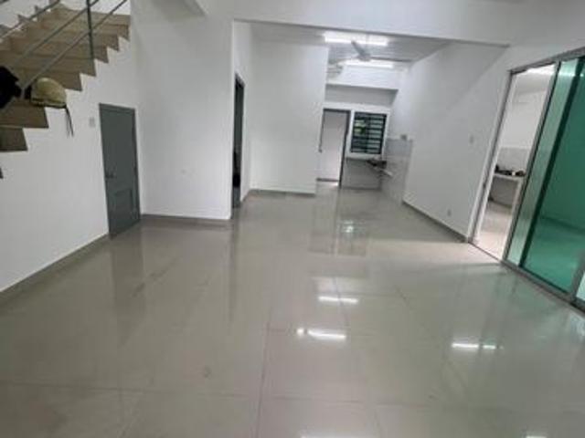 taman sejati klang corner house for rent