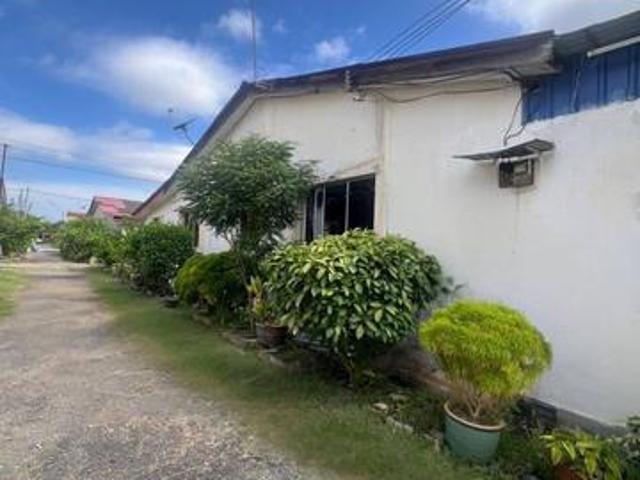 TAMAN SELASIH End LotCASHBACK 55K FULL LOAN RENOVATED UNIT