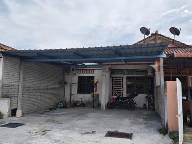 Taman selasih lukut
