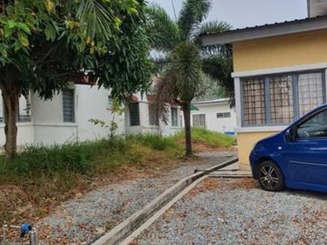 Taman Selayang mutiara Bukit Botak SemiDetached house for Sale