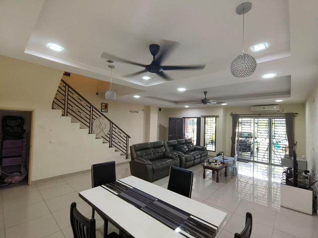 Taman Seri Austin Double Storey Mount Austin Dato Onn area
