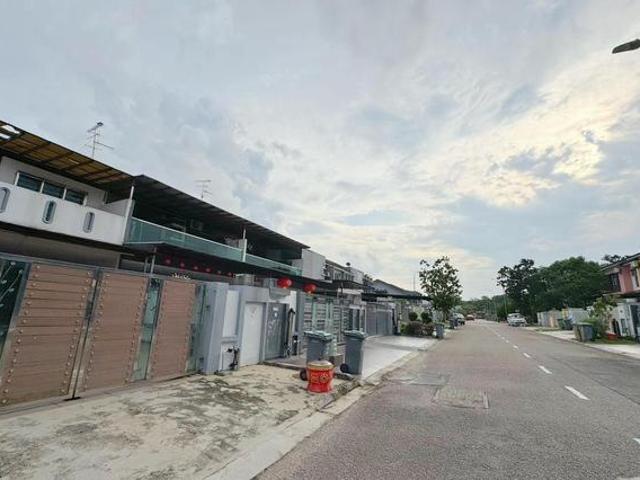 Taman Seri Austin Double Storey Terrace House 4bed Renovated JB