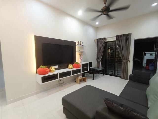 Taman Seri Austin Jalan Seri Austin 1x Single Storey Renovation House