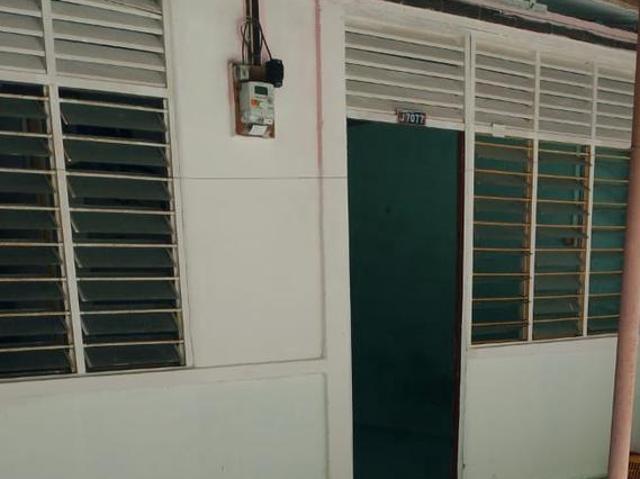 Taman Chenderawasih Rumah Teres Kawasan Sejahtera Damai Selesa