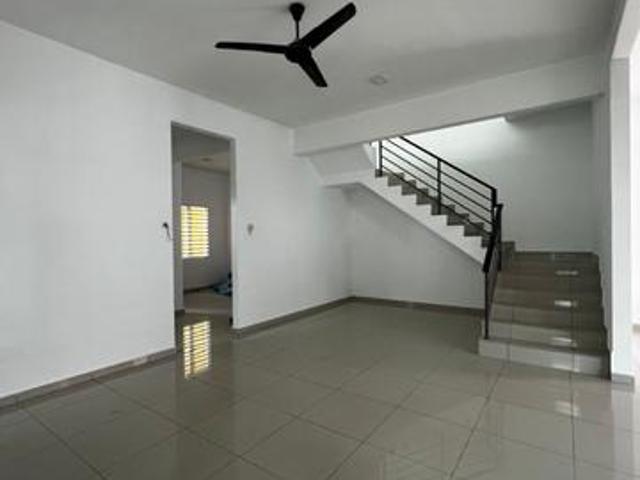 Taman Seri Juru 2 Storey Semi D With Big Car Porch For Sale