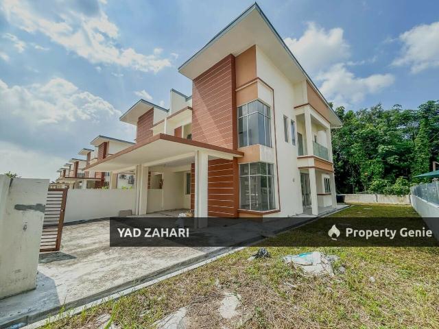 Taman Seri Pagi, Seksyen 29 Shah Alam | 2 Storey Semi D 4 Bedrooms | RM738K Well Maintained with Extra Land & Nearby Amenities