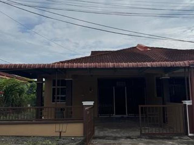 TAMAN SERI WANG FASA 2 ARAU SemiD Setingkat Non Bumi Lot
