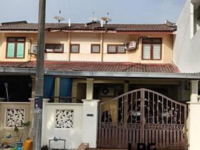 Taman Seroja Bukit Sentosa Rawang Double Storey House For Sale