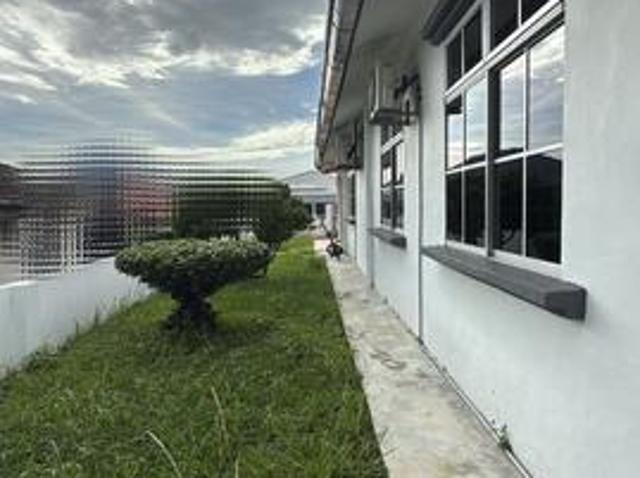 Taman seroja semi D house for sale
