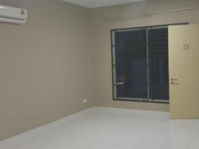 taman setia tropika, double storey terrace