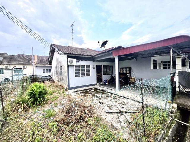 Taman Setia Jaya Batu Pahat Single Storey medium low cost For Sale
