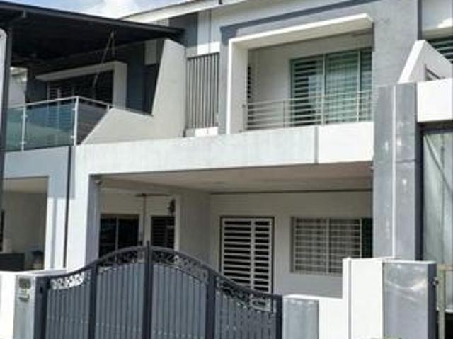 Taman Silibin Move In Condition Double Storey 22x70