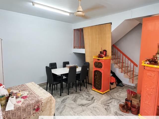 Taman Sri Bintang 2.5 Storeys house for Sale! Below market price