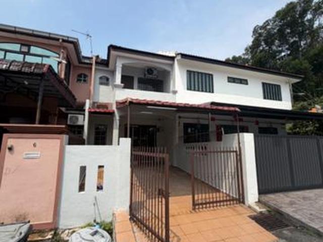 TAMAN SRI GOMBAK BATU CAVES DOUBLE STOREY FREEHOLD For RENT