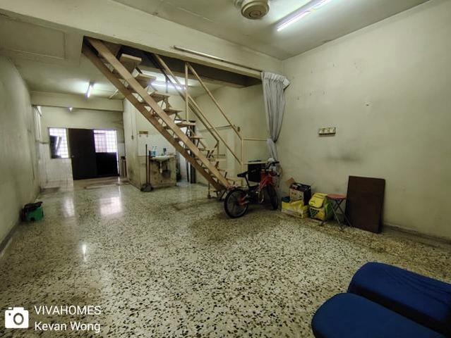 TAMAN SRI GOMBAK FASA 1 Landed Terrace House Walking Distance Shop Lot