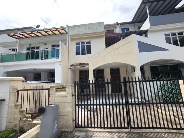 Taman Sri intan wave Marina cove 3 storey house For Rent
