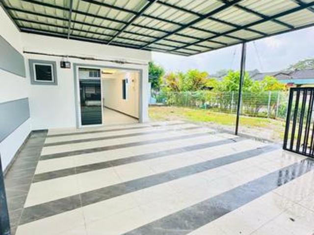 Taman Sri Lalang Kluang Double Storey Terrace Corner Lot Full Loan