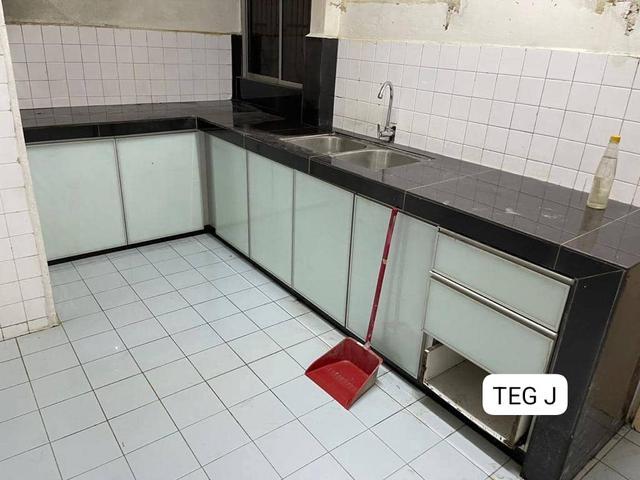 Taman Sri Muda 2 Storey House Below RM 300k