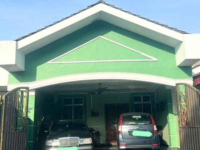 Taman Sri Saujana Kota Tinggi Rumah Teres 1 tingkat 4 Bilik