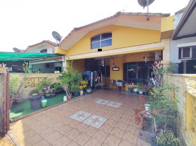 Taman Sri SaujanaRenovated Single StoreyFree Aircond 4xBelow MV