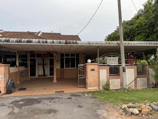 TAMAN SRI PAUH PAUH Corner Lot Corner Lot Freehold