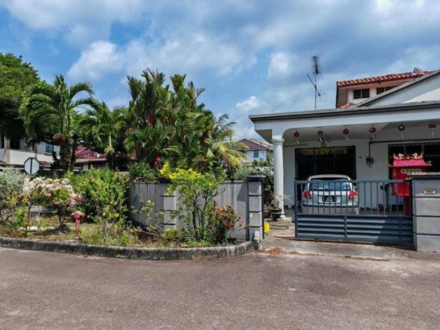 Taman Sri Permai Corner House