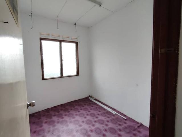 TAMAN SRI PLENTONG JOHOR 3BED 2BATH 650SQFT Flat Unit FOR SALE