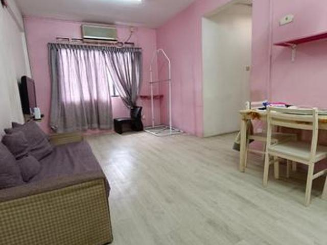 Taman Sri Plentong Jalan Kemuning 3 Bedrooms Flat For Sales