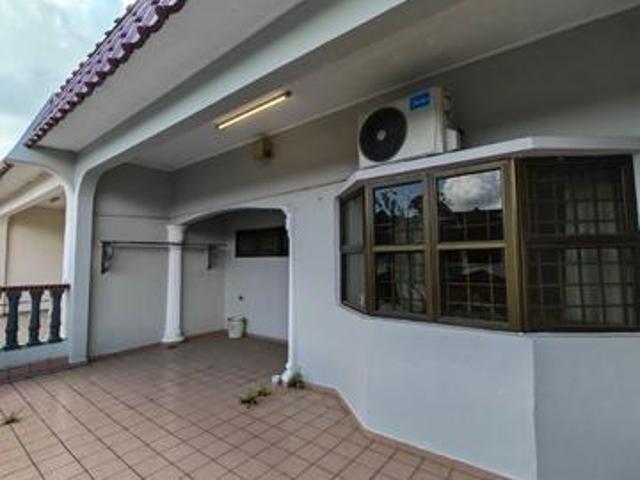 Taman Sri Putri 2storey Terrace House 22x70 Low Deposit