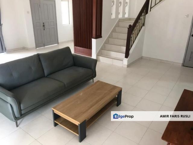 Taman Sri Pulai Perdana End Lot 2,400 sqft Fully Furnished RM3,200