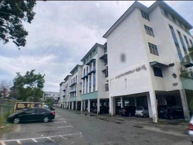 Taman Sri Yaacob Flat near Bukit Indah