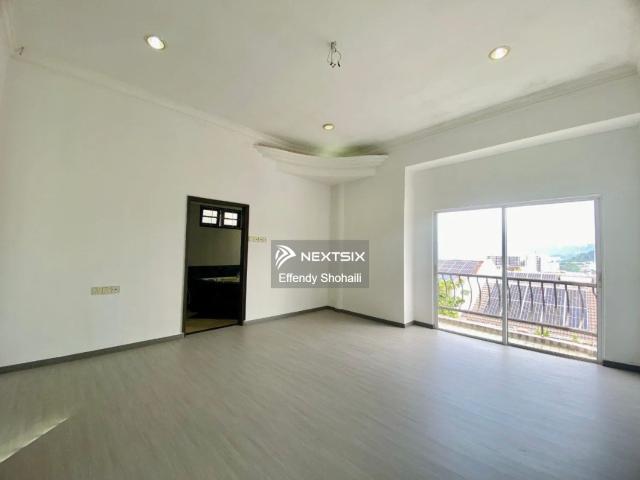 Taman Starland for sale