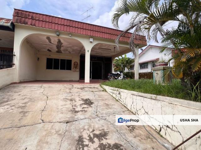 Taman Sunrise Park, Kluang Single Storey Semi D, FOR SALE !