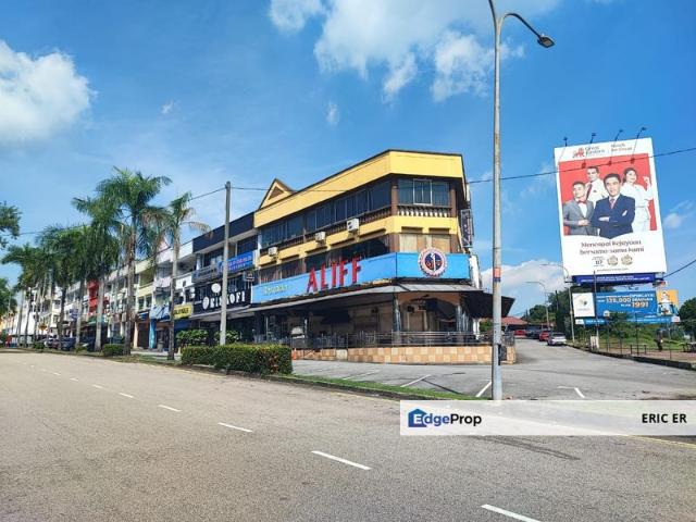 TAMAN SURIA